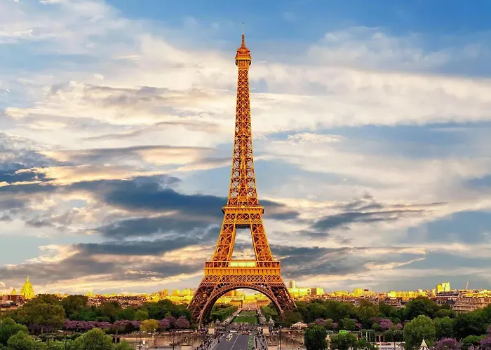 Eiffel-tower, Trocadero - 4 People